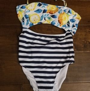 CupShe Swimsuit, lemon Print top & striped bottom